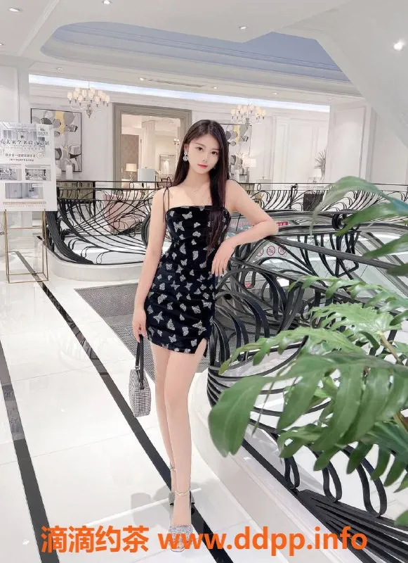 长沙楼凤资源信息,雨花区小爱，21岁165cm，性感34C，600元起