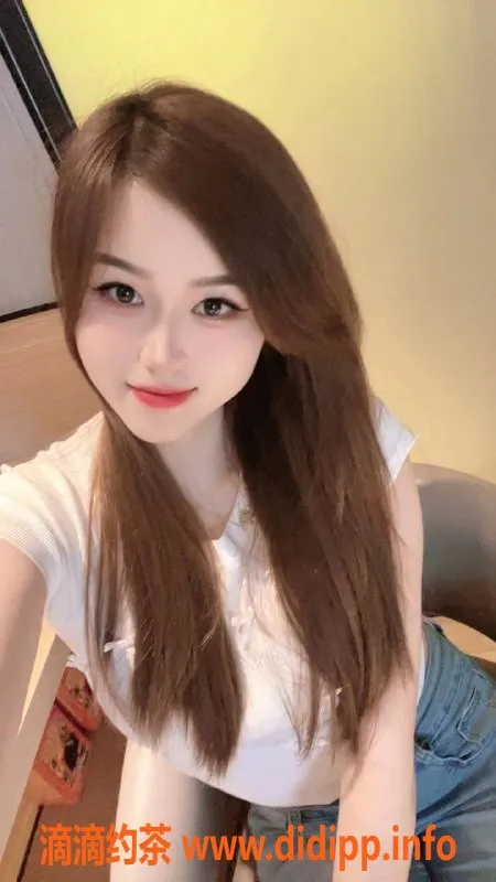 深圳楼凤-福田萱萱，高颜值24岁，轻松约1200p