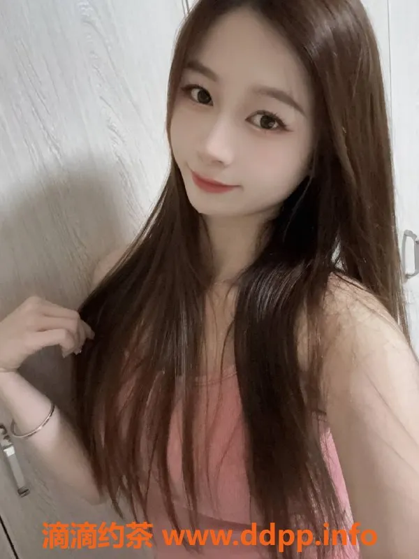 广州楼凤-黄埔嫩妹微微，水费600p，上门服务等你体验！