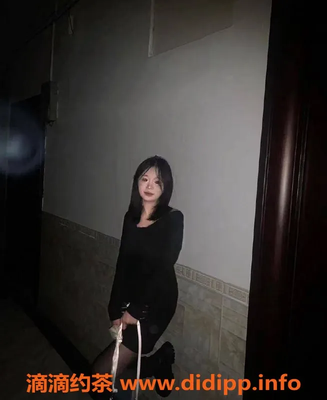 南昌上门服务-小芯雨 25岁只上门服务 身高157 体重90 胸C