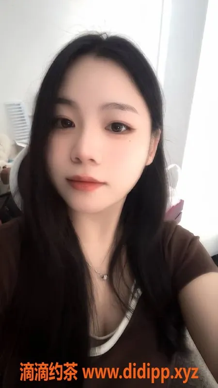 深圳楼凤-南山荷荷，热情服务等你来体验！