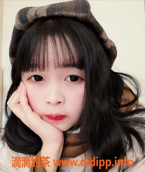 杭州楼凤-临平小佳 20岁 C围 164cm 52kg 唯美服务