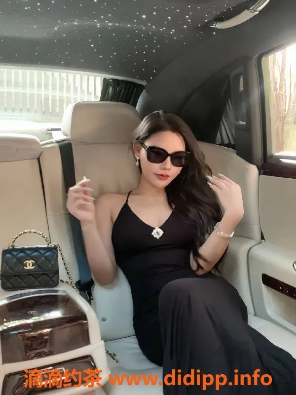 深圳楼凤-南山佳酱，1000元起，多项服务等你体验