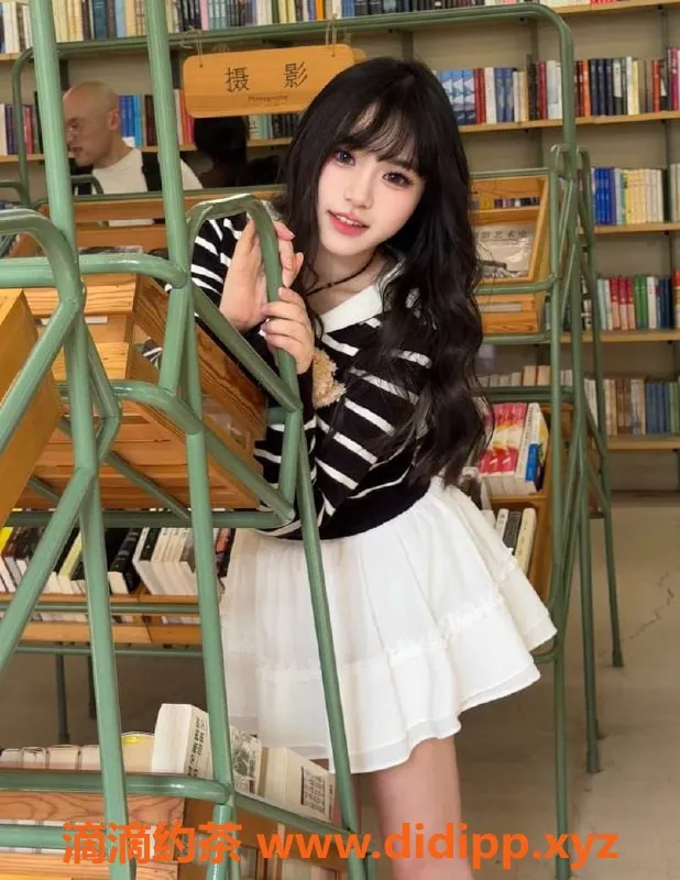 上海楼凤-普陀池小鱼：福利价1200P，先到先得！