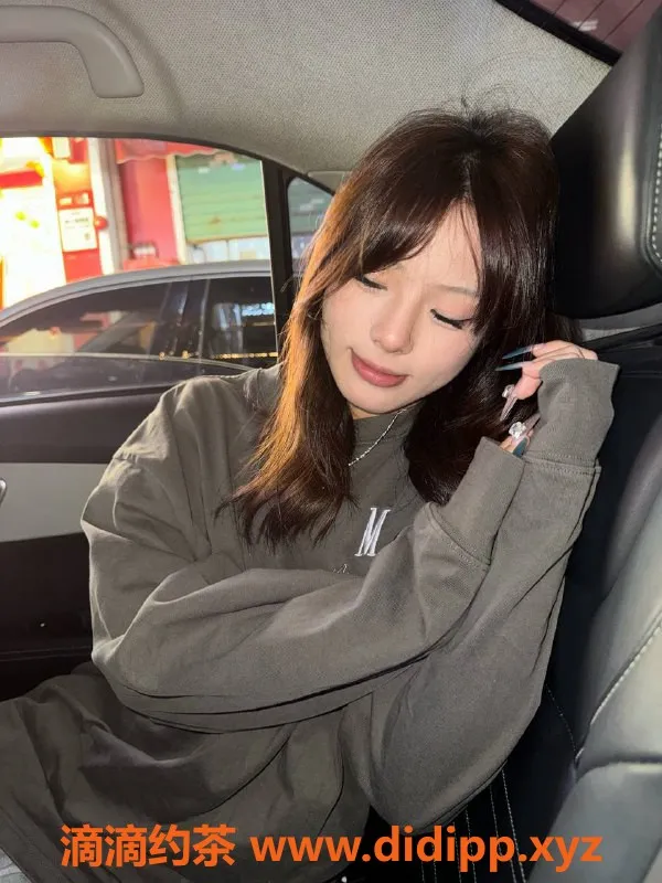 广州楼凤-白云嫩妹怡儿，水费600p！