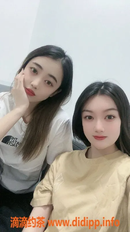 深圳楼凤-南山漫妮双飞体验，身材比例超赞！