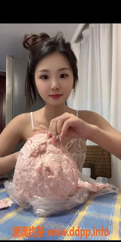 广州楼凤-番禺御姐沫沫，长腿舌吻，600p服务