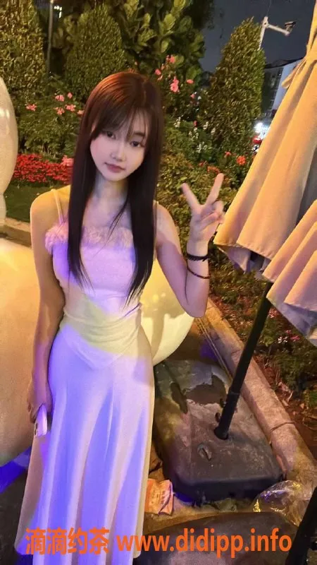 深圳楼凤-瑶瑶老师：168身高C罩杯，900元起