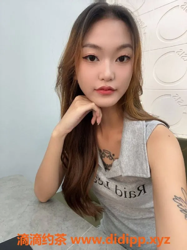 广州楼凤资源信息,天河嫩妹小苏，600元舌吻服务等你来体验！