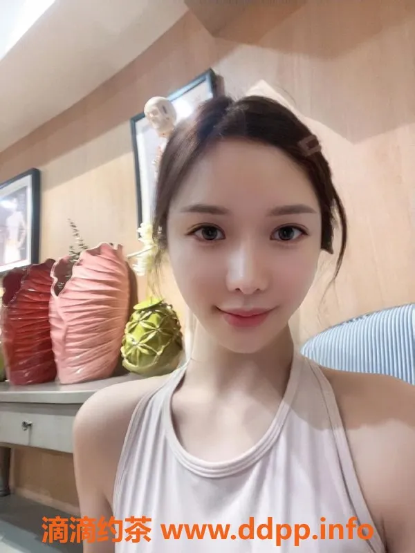 深圳楼凤-深圳南山徐小雨，25岁165cm胸围C价800起