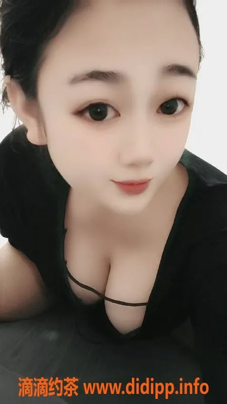 广州楼凤-白云果果嫩妹，600p大胸服务等你体验