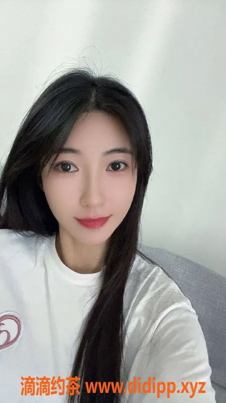 广州楼凤-天河菲菲，700元预约，真实视频验证