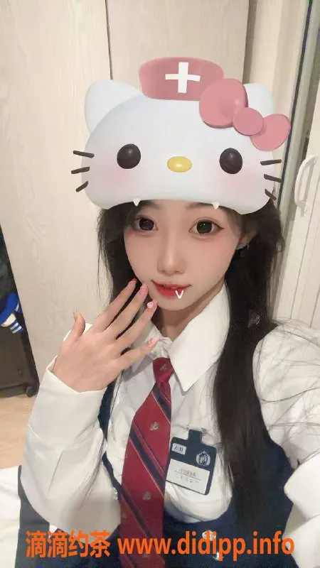 广州楼凤资源信息,天河嫩妹柚子，800p享受全面服务