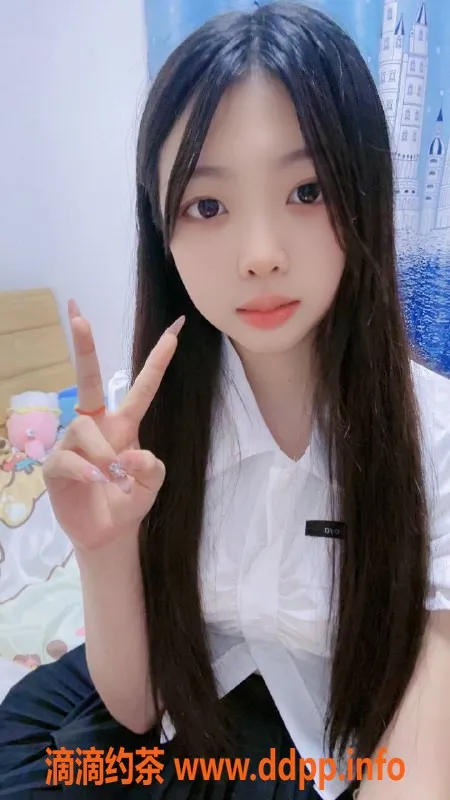 深圳楼凤-宝安小可爱，仅需800，亲嘴制服服务等你体验！