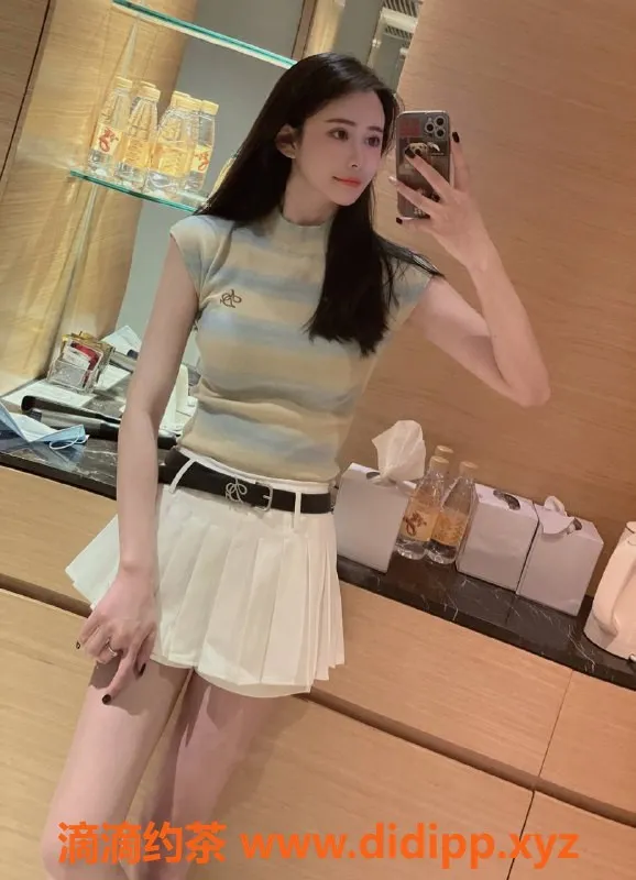 广州楼凤-天河正妹沐睛，788元私密服务等你来约