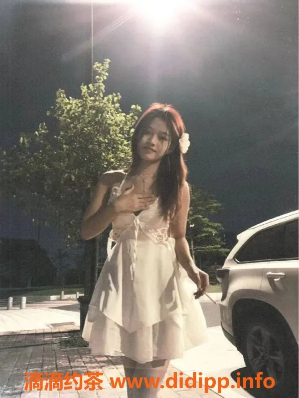 深圳楼凤资源信息,南山小兰，900元/次，服务一流