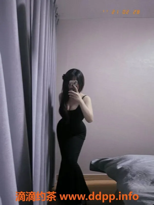 广州楼凤-黄埔嫩妹李诗蝉，舌吻SM体验，只需1000p！