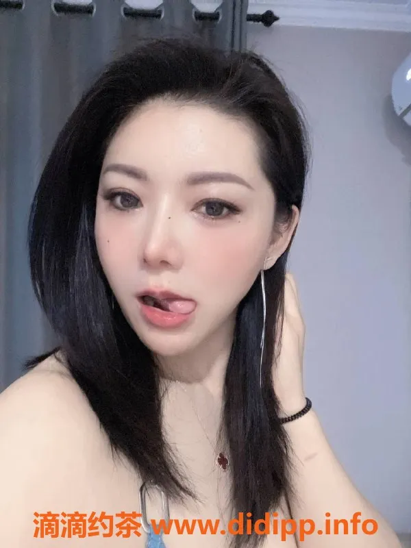 武汉楼凤-桥口区南汐儿，身高166，优质服务28岁