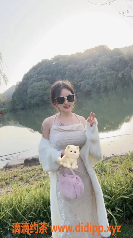 杭州楼凤资源信息,拱墅区25岁妮妮，大胸36D，900元享受温柔服务