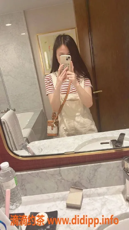 深圳楼凤资源信息,罗湖南山，500元验证艺人，一见倾心