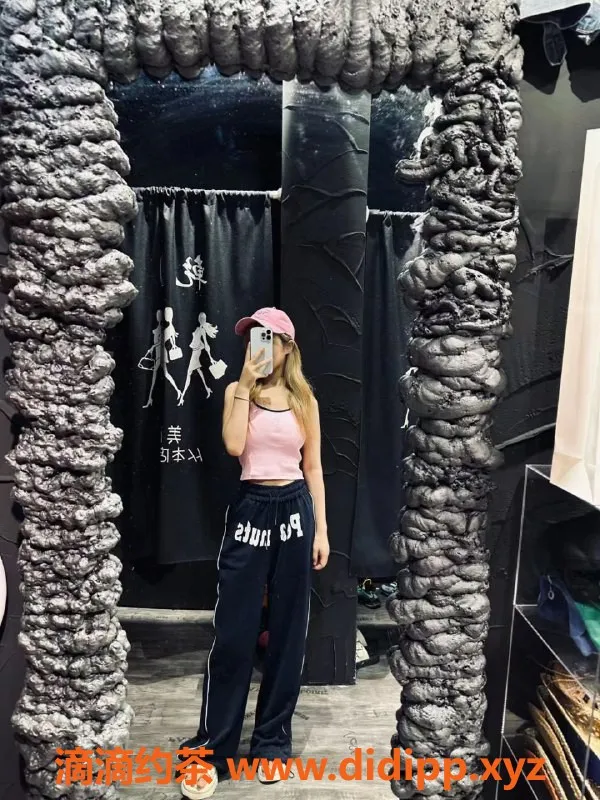 杭州楼凤-滨江区19岁白芷，165cm小蛮腰，激情服务