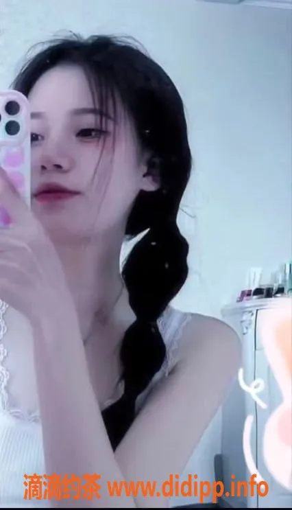 上海楼凤-林琳 普陀 福利拍卖 仅1400P体验