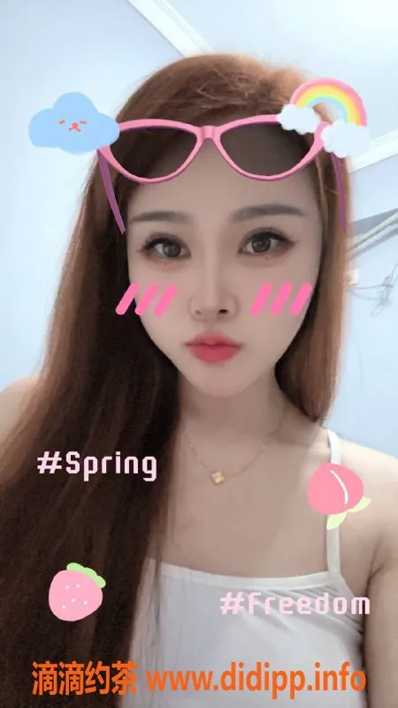 广州楼凤-天河甜妹白兔，800元/次视频认证