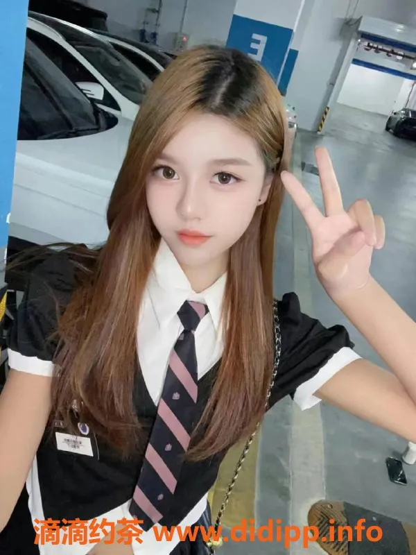 深圳楼凤资源信息,福田图图，1200元舌吻制服丝袜服务