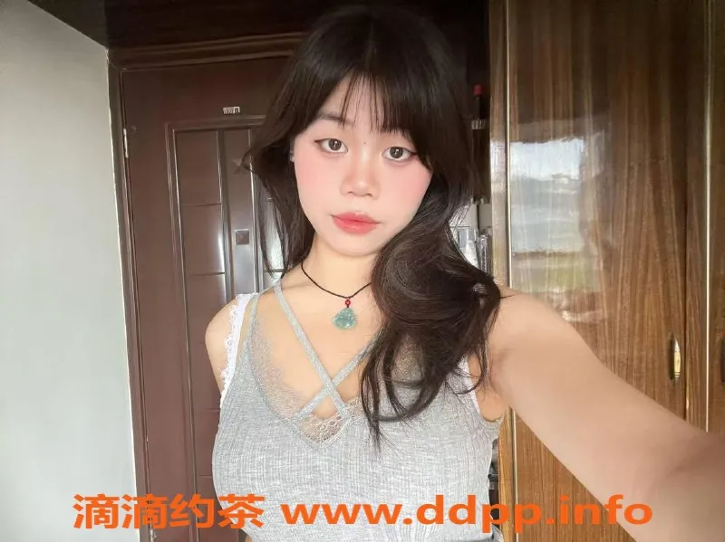 长沙楼凤-雨花区小婷，20岁163cm，48kg嫩妹