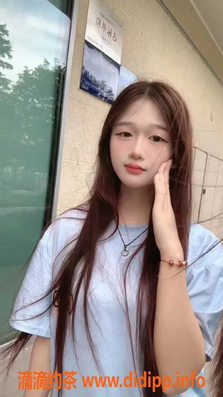 广州楼凤-天河嫩妹贝贝，哇塞只要600元！