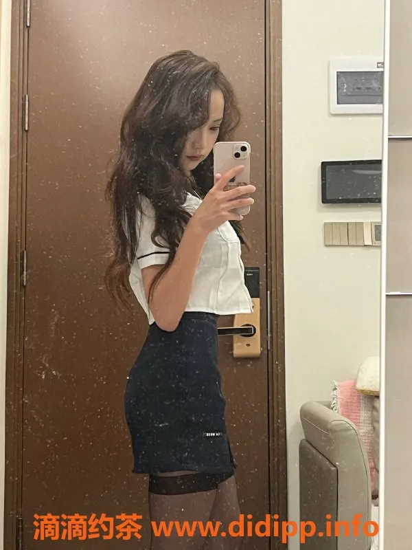 深圳楼凤-深圳龙华小雨，身高164，价格800元起