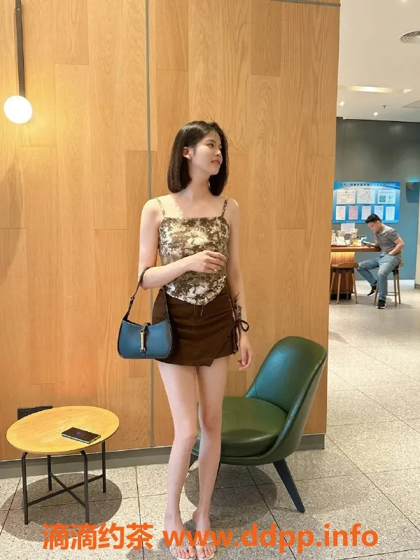 深圳楼凤资源信息,南山玉玉，1500元舌吻鸳鸯浴服务