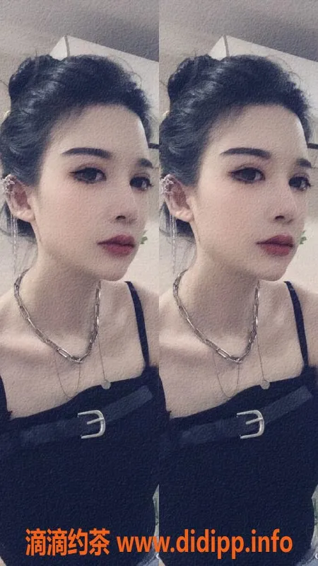 北京楼凤-小白，朝阳双井25岁，163cm，85斤