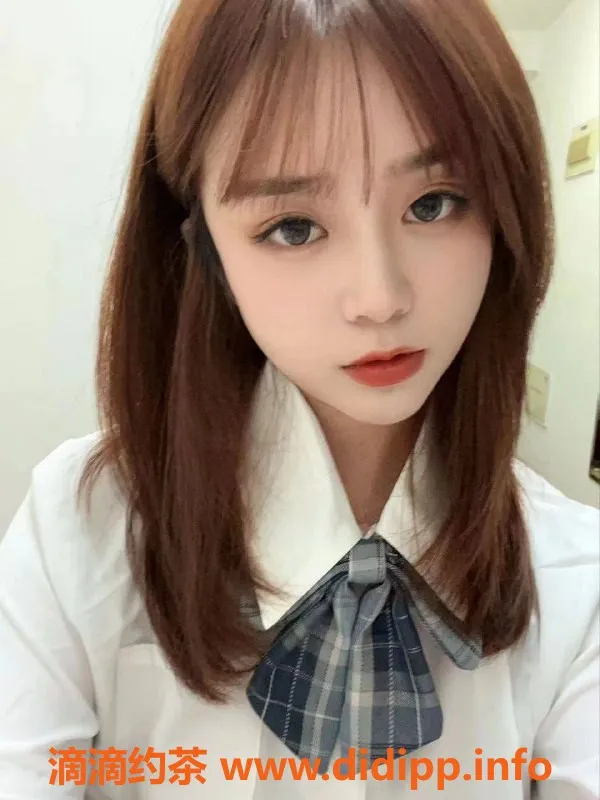 杭州楼凤-上城萱儿 23岁大学生 陪浴69不限次