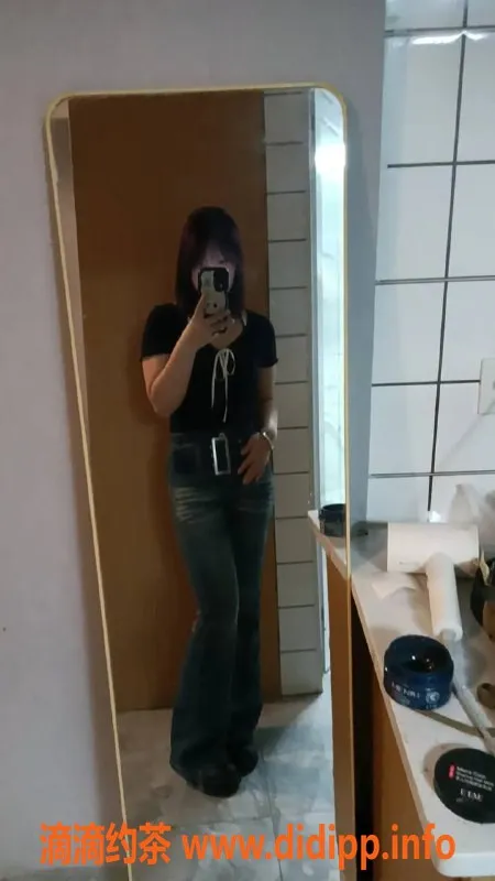 广州楼凤-天河御姐皮皮，500p舌吻热情服务