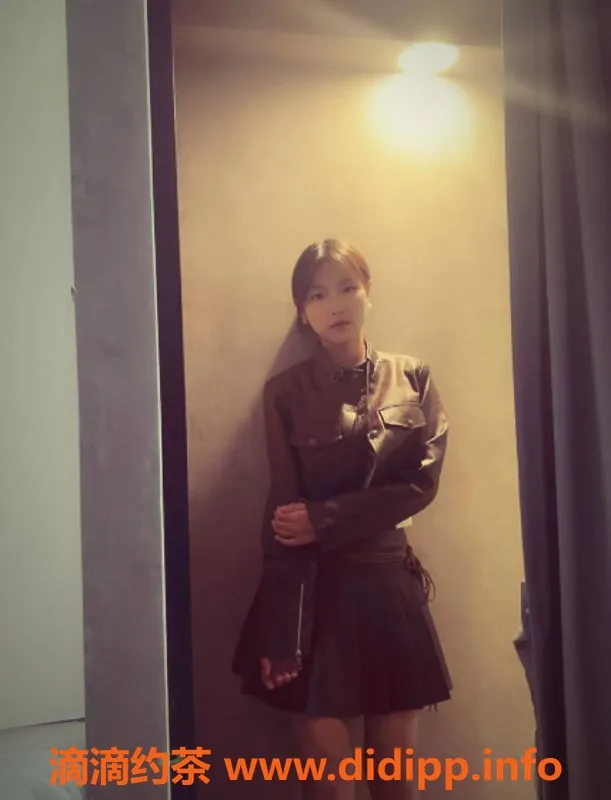 广州楼凤-天河嫩妹妮妮，600元舌吻服务等你来享受