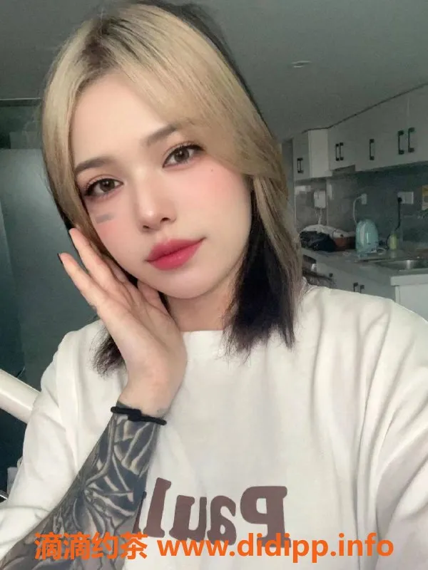 成都楼凤-成都菲菲，萝莉气息，超高性价比服务