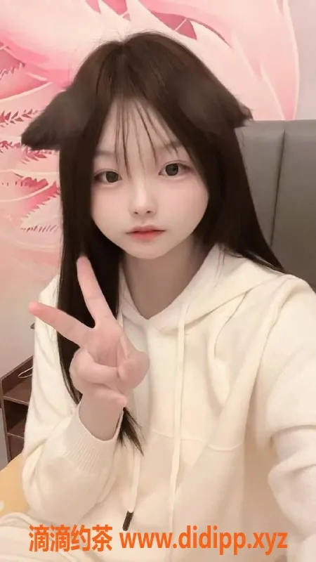 成都楼凤资源信息,成都嫩妹嘉嘉，18岁身高160，巨乳超诱人