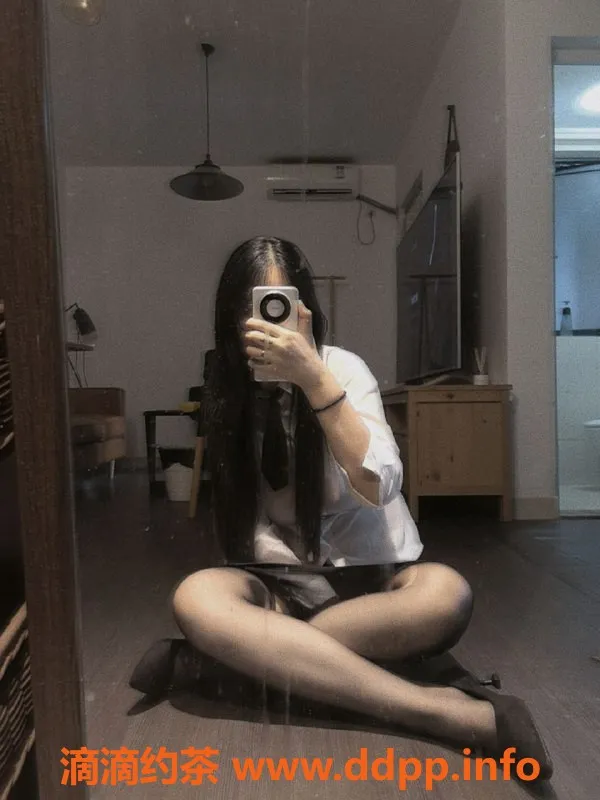 深圳楼凤-南山嫩妹柒柒大胸长腿仅千元起