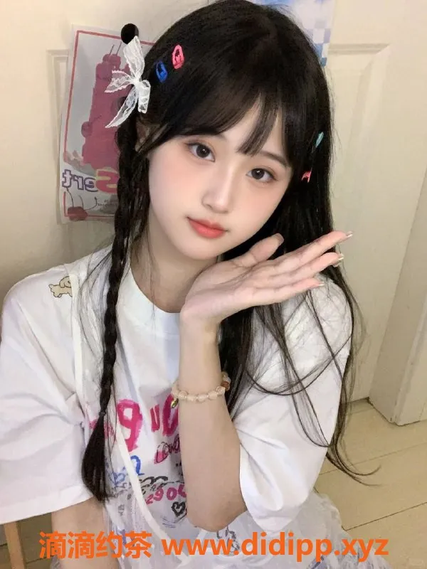 深圳楼凤-小小美女，温柔贴心，感受不一样的服务体验