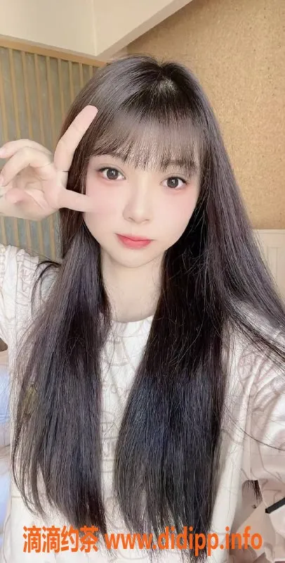 上海楼凤-普陀嫩妹小可，172cm 50KG 亲亲服务