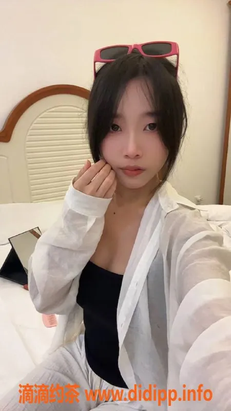 广州楼凤-番禺嫩妹小雪，600元一次服务