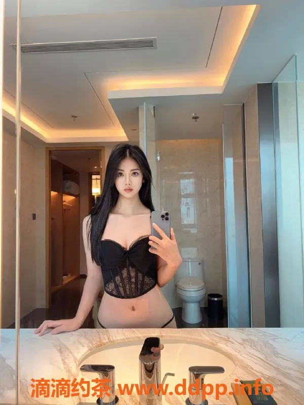 广州楼凤-越秀嫩妹甜心，水费900p，热情服务等你体验！