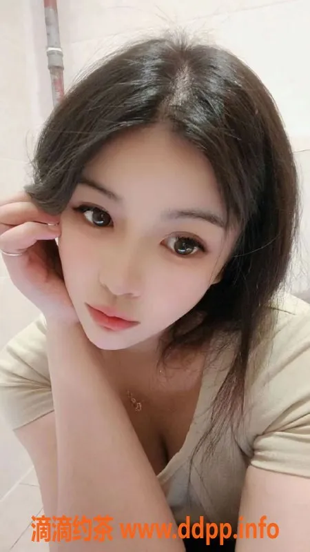 北京楼凤-北京微微，165cm/50kg/36C，22岁新人大揭密