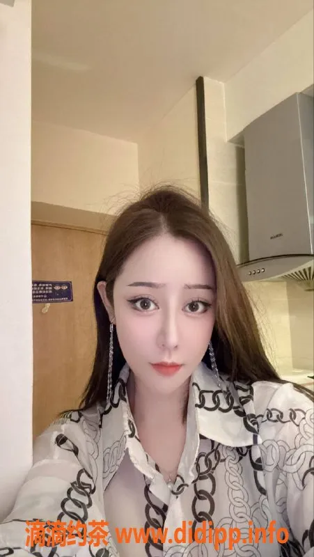 广州楼凤-番禺小热巴，600元一次，人妻体验不容错过！