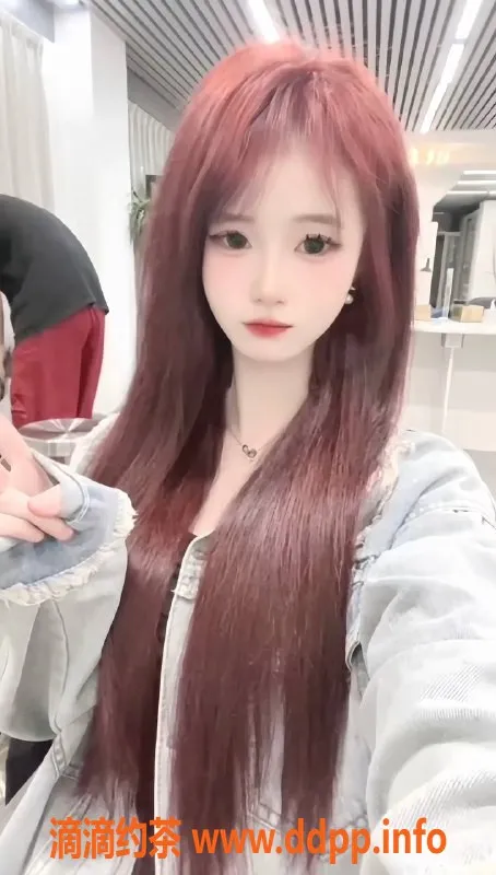 广州楼凤资源信息,白云嫩妹小耳朵，水费800p，尽享服务快感