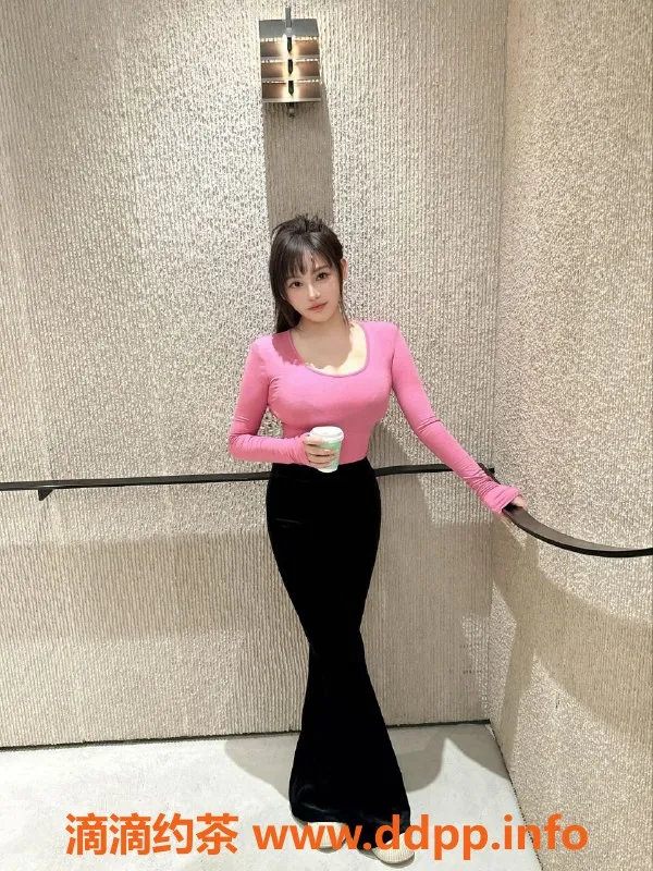 杭州楼凤资源信息,上城区短开女神煊煊，童颜巨乳服务超划算