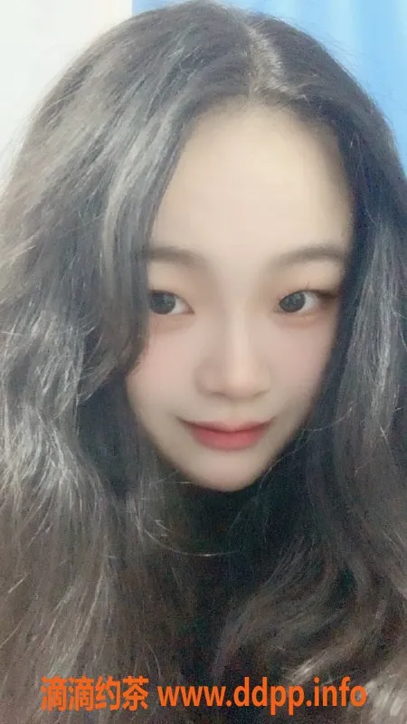 广州楼凤资源信息,天河小鸭，爆乳身材，600元约一晚