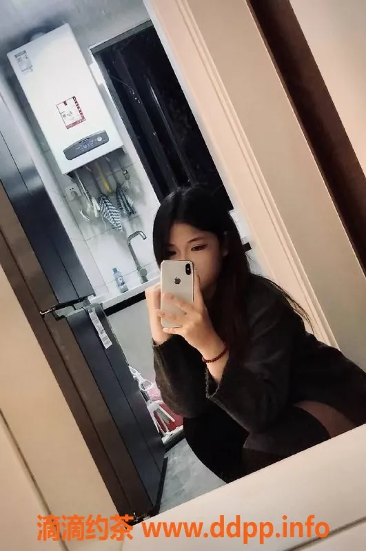 杭州楼凤-下沙顾涵涵，163大长腿，胸围C，18岁柔情调情