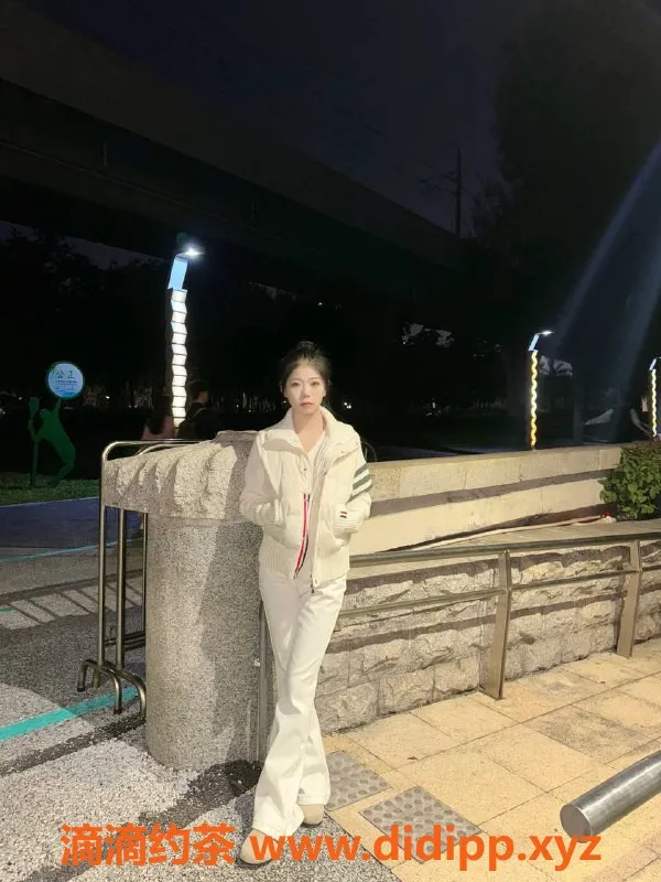 深圳楼凤-宝安湘湘，888p私密服务，期待与你相聚